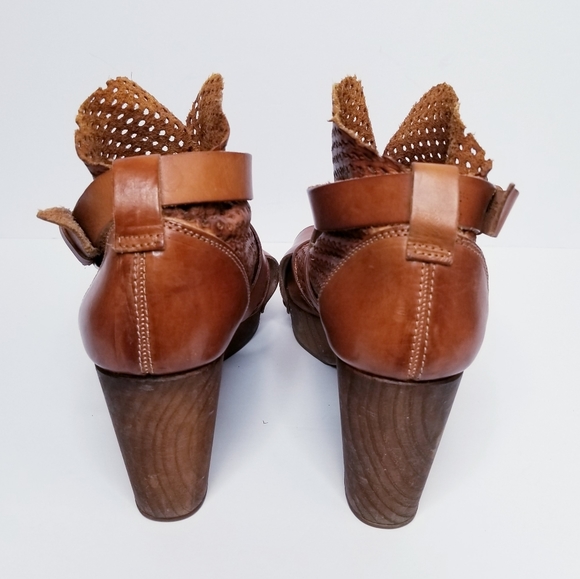 Free People Rendering Leather Clogs - Picture 6 of 11